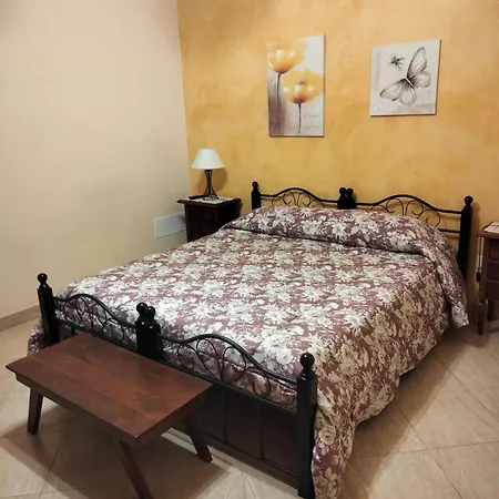 Guest house The & - Parcheggia Gratis Sotto Casa Ed Entra -