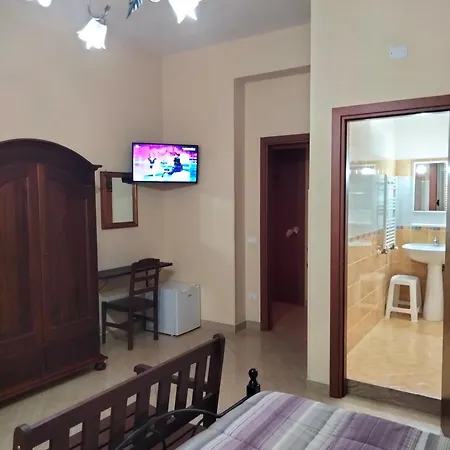 Guest house The & - Parcheggia Gratis Sotto Casa Ed Entra - Mazara del Vallo