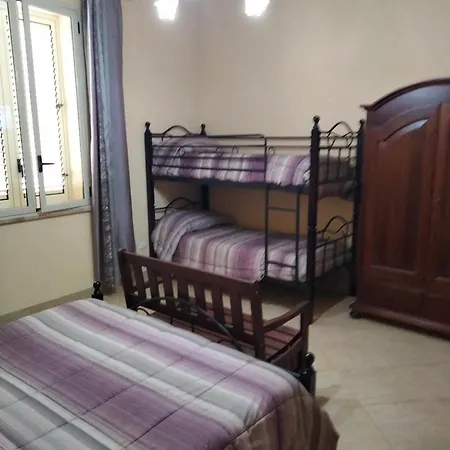 The & - Parcheggia Gratis Sotto Casa Ed Entra -