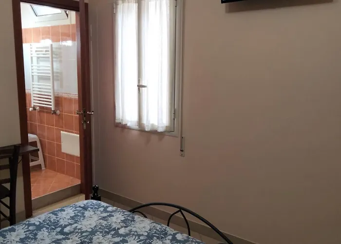 The & - Parcheggia Gratis Sotto Casa Ed Entra - 3*