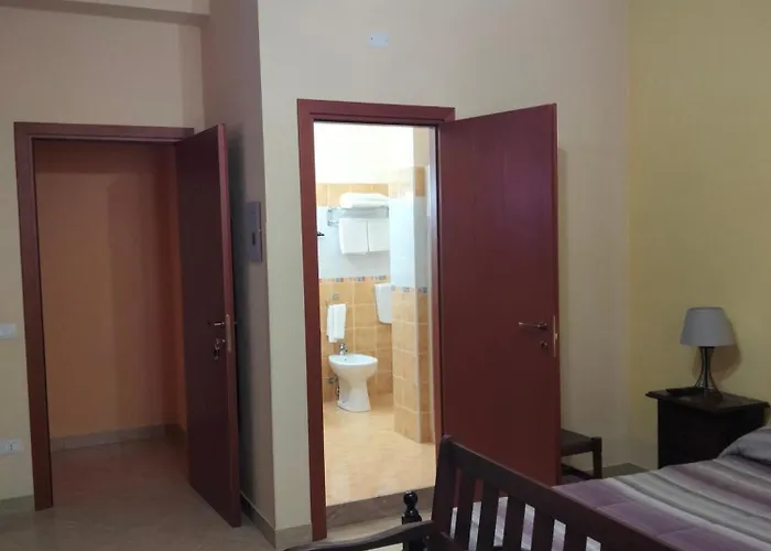 Gasthuis The & - Parcheggia Gratis Sotto Casa Ed Entra - 3*